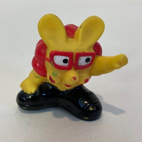 Vintage Tonka Keypers Finder Pointing mini 2" Figure Red Yellow 80s - Picture 1 of 10